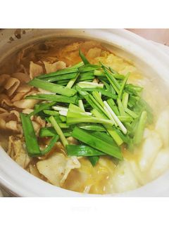 材料5つ*✧マイルド◡̈⃝味噌キムチ鍋-レシピのメイン写真