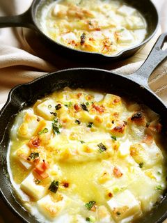 鏡開きに♪スキレットでお餅グラタン-レシピのメイン写真