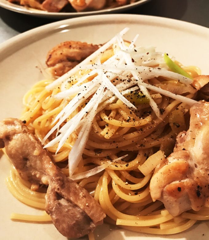 鶏ももとネギのダシ香る和風パスタ by パッパッとさやさん