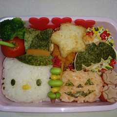 รูปของ キャラ弁 キティちゃんのハロウィン弁当