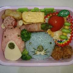 รูปของ キャラ弁 ぼのぼのとシマリスくん