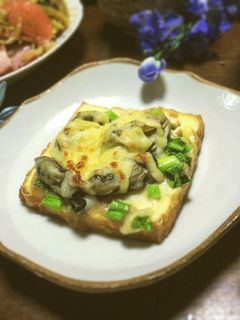牡蠣のバター焼きのせ☆厚揚げ豆腐ピザ-レシピのメイン写真