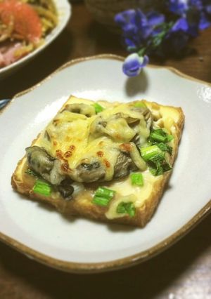 牡蠣のバター焼きのせ☆厚揚げ豆腐ピザ-レシピのメイン写真