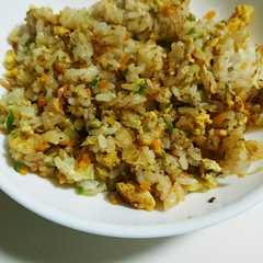 二歳児 vs 野菜たっぷり炒飯-レシピのメイン写真