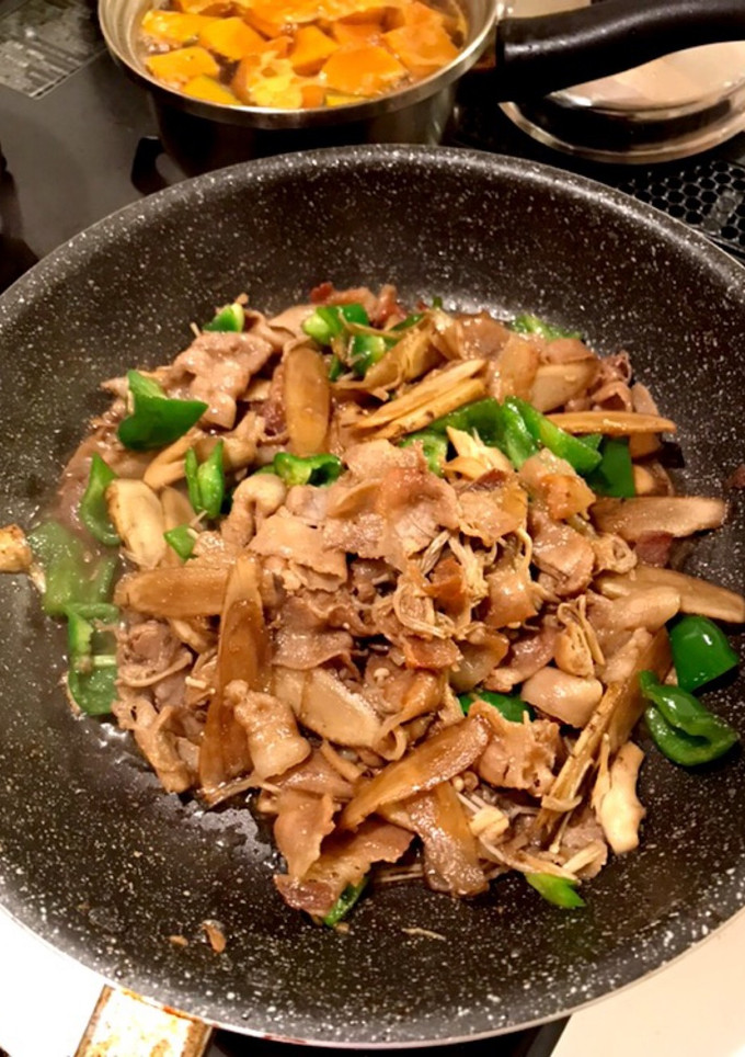 沖縄風豚肉とごぼう炒め-レシピのメイン写真