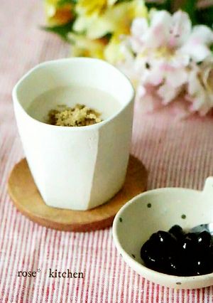 黒豆入り♡甘酒ミルク-レシピのメイン写真