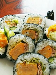 大きめ玉子のサラダ太巻普段の食材で恵方巻-レシピのメイン写真