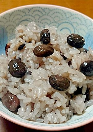 簡単！炊飯器で黒豆おこわ-レシピのメイン写真