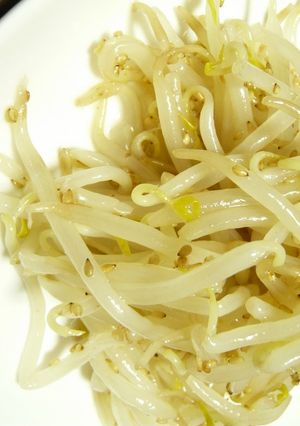 焼肉屋さんの♬もやしナムル-レシピのメイン写真