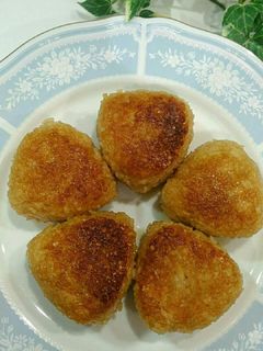 《冷凍保存OK》フライパンで焼きおにぎり-レシピのメイン写真