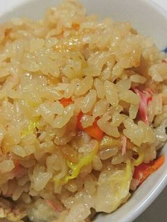余ったお餅で!おこわ風カニ缶炊き込みご飯-レシピのメイン写真
