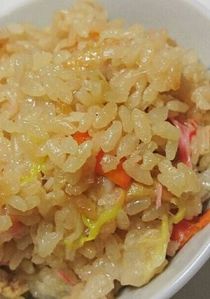 余ったお餅で!おこわ風カニ缶炊き込みご飯-レシピのメイン写真