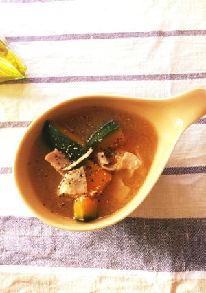 かぼちゃとベーコンのお味噌汁〃-レシピのメイン写真