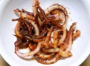 簡単♪おつまみ！イカげそのみりん醤油焼き-レシピのメイン写真