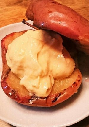 本日のおやつ 燻製リンゴのカスタード詰め-レシピのメイン写真