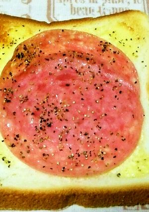 ペッパービアソーセージトースト-レシピのメイン写真