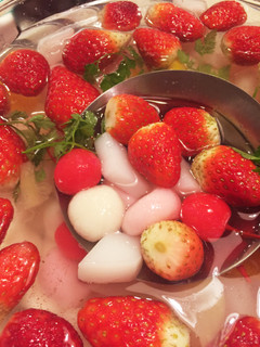 可愛い!いちごと白玉のフルーツポンチ-レシピのメイン写真