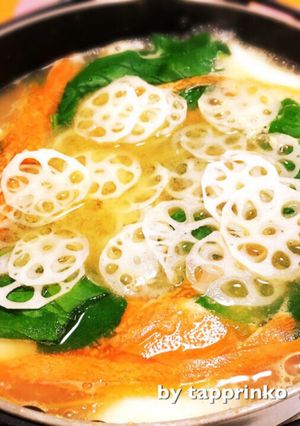 絶品☆れんこん&白菜・ほうれん草の豚肉鍋-レシピのメイン写真