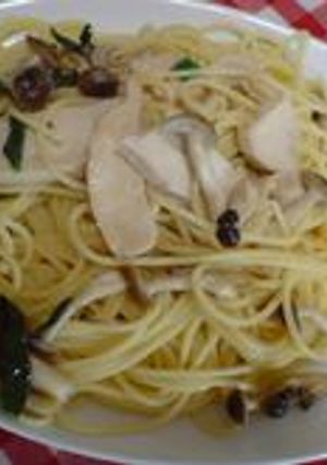 鶏ハムとシメジとバジルのパスタ-レシピのメイン写真