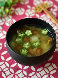 なめこ・長芋・オクラのお味噌汁-レシピのメイン写真