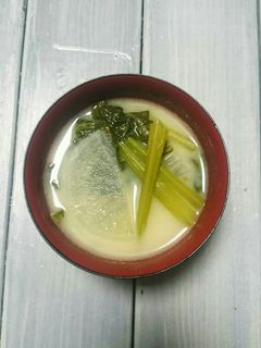かぶの葉と大根の白味噌汁(妊婦さんにも)-レシピのメイン写真