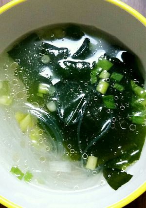 ☆即席☆ウチの子大好き わかめ春雨スープ-レシピのメイン写真