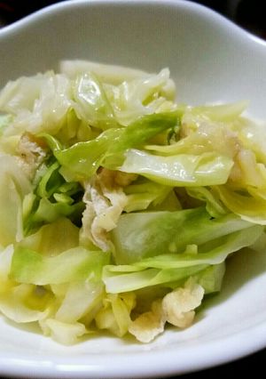 本だしと塩コショウでキャベツのレンジ蒸し-レシピのメイン写真