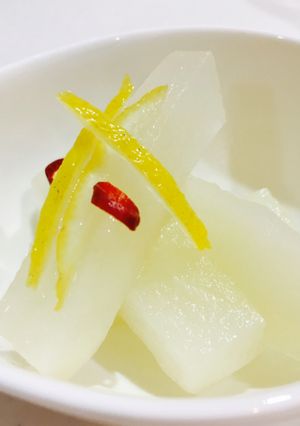 大根消費。かんたん酢で簡単♪無限柚子大根-レシピのメイン写真