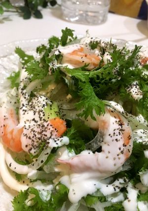 わさび菜で海老とオニオンスライスのサラダ-レシピのメイン写真
