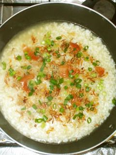 カリカリじゃこ梅干し粥♪残りご飯で-レシピのメイン写真