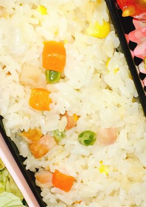 簡単！炊飯器でベーコンピラフ-レシピのメイン写真