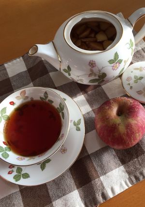 フレッシュリンゴでアップルティー-レシピのメイン写真