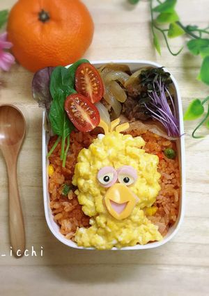 酉年キャラ弁！オムライスでビッグバード-レシピのメイン写真