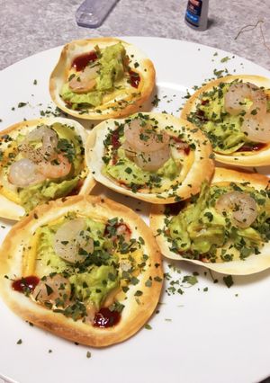 餃子の皮で美味しくエビアボカド-レシピのメイン写真