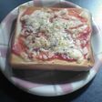 朝食に☆簡単ピザ風トースト♪