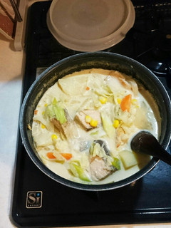 鮭と余り野菜の豆乳スープ-レシピのメイン写真