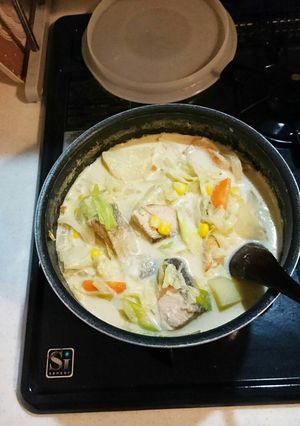 鮭と余り野菜の豆乳スープ-レシピのメイン写真