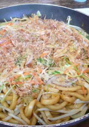 生野菜ドッサリ!焼うどん☆-レシピのメイン写真
