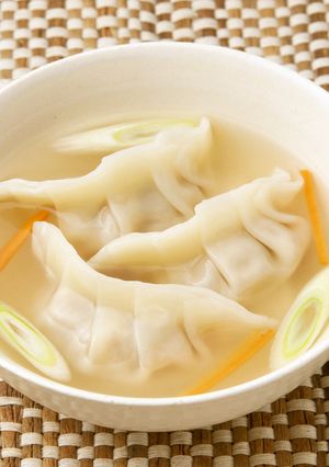 ◆余ったお餅がとろーり◆スープ水餃子-レシピのメイン写真