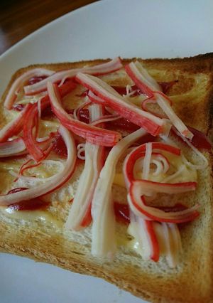ズボラ飯 かにかまトースト-レシピのメイン写真