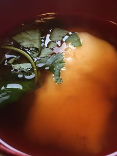 どシンプルで引いちゃう⁉︎我が家のお雑煮-レシピのメイン写真