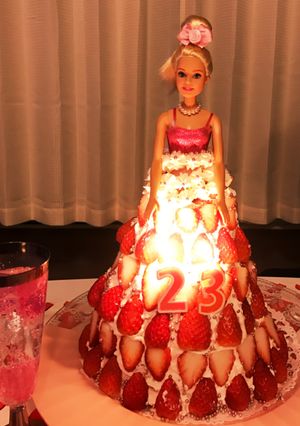 たっぷりいちごのバービーケーキ♡-レシピのメイン写真