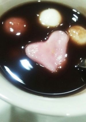 ☆簡単苺で紅白のおめでたいおしるこ☆-レシピのメイン写真