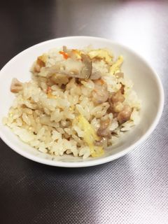 お餅入り炊き込みご飯(おこわ風)-レシピのメイン写真