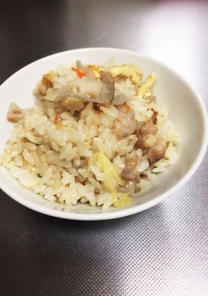 お餅入り炊き込みご飯（おこわ風）-レシピのメイン写真