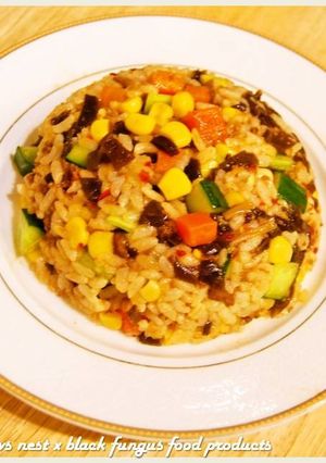 黑木耳玉米肉醬鮮蔬拌飯．柯媽媽の植物燕窩-レシピのメイン写真
