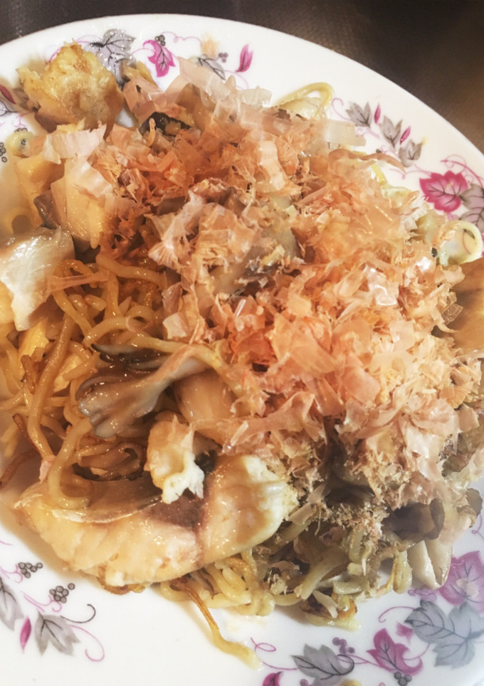 塩鯖と舞茸の焼きそば(*^^*)-レシピのメイン写真