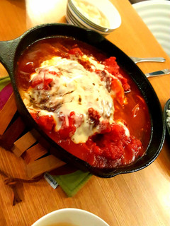 人参とチーズトマトの煮込ハンバーグ-レシピのメイン写真