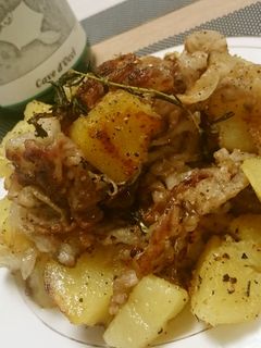 ワインに合う♪豚肉とじゃがいもの香草炒め-レシピのメイン写真