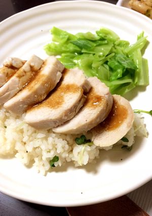 蒸し鶏の簡単チキンライス☆味噌風味ダレ-レシピのメイン写真